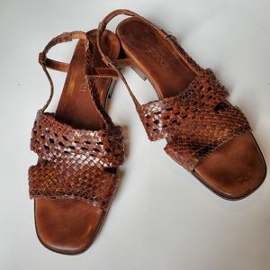 SESTO MEUCCI Italian brown leather weave sandals